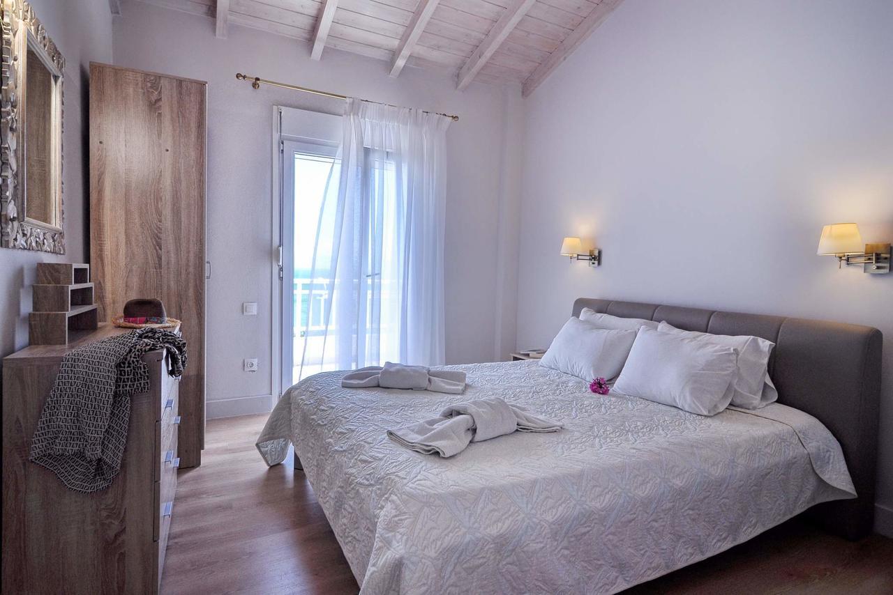 Veroniki Penthouse Deluxe Apartment Agios Ioannis Peristerion Eksteriør billede
